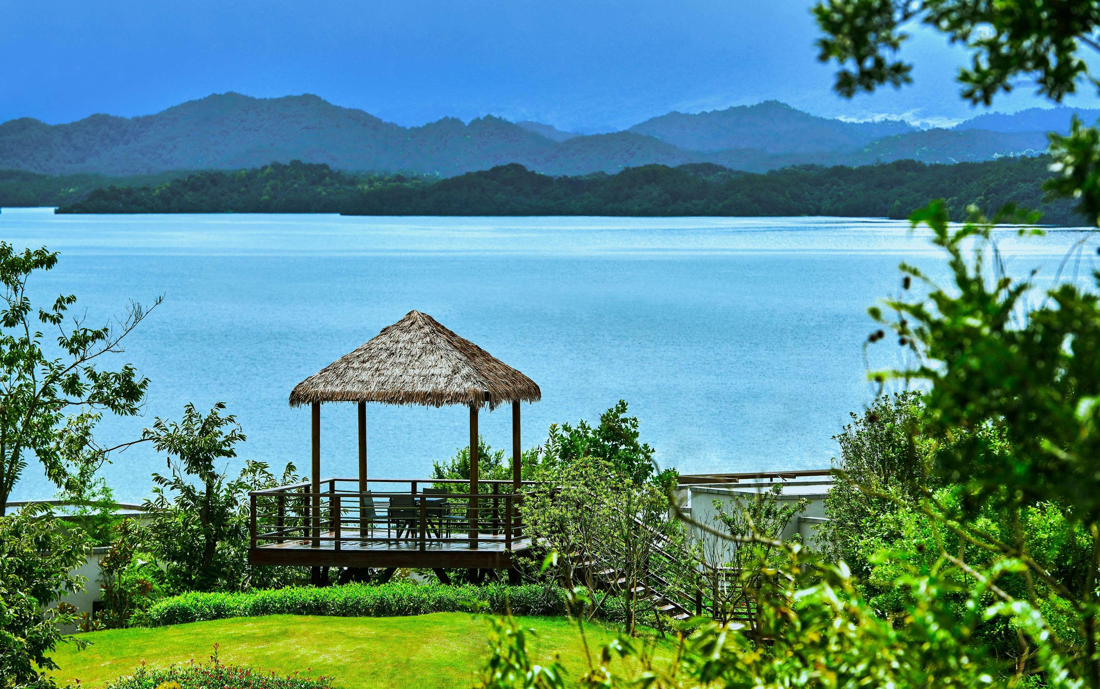 ลูซาน เวสต์ซี รีสอร์ต คูริโอ คอลเลคชั่น บาย ฮิลตัน Hotel Jiujiang  ภายนอก รูปภาพ