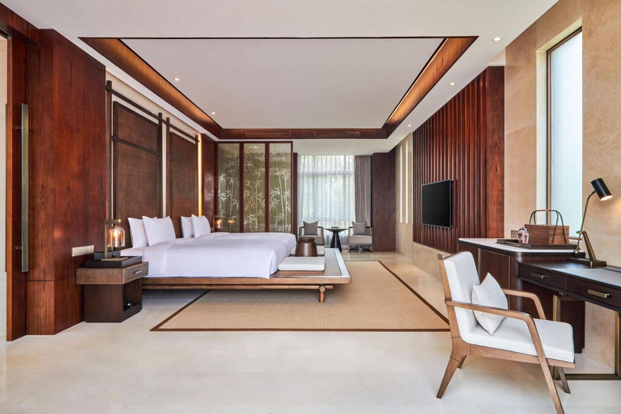 ลูซาน เวสต์ซี รีสอร์ต คูริโอ คอลเลคชั่น บาย ฮิลตัน Hotel Jiujiang  ภายนอก รูปภาพ