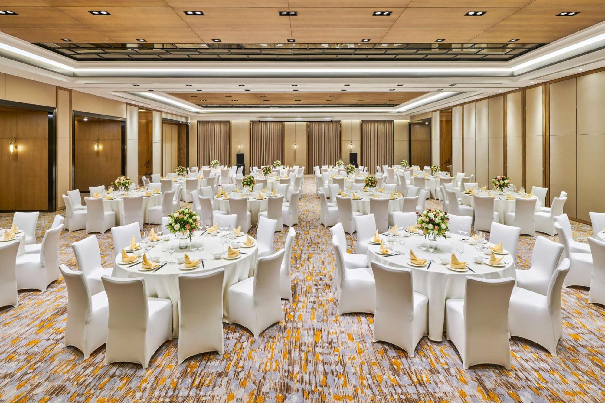 ลูซาน เวสต์ซี รีสอร์ต คูริโอ คอลเลคชั่น บาย ฮิลตัน Hotel Jiujiang  ภายนอก รูปภาพ